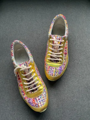 Chanel Tweed/Gold size 39.5 trainers - AWC1991