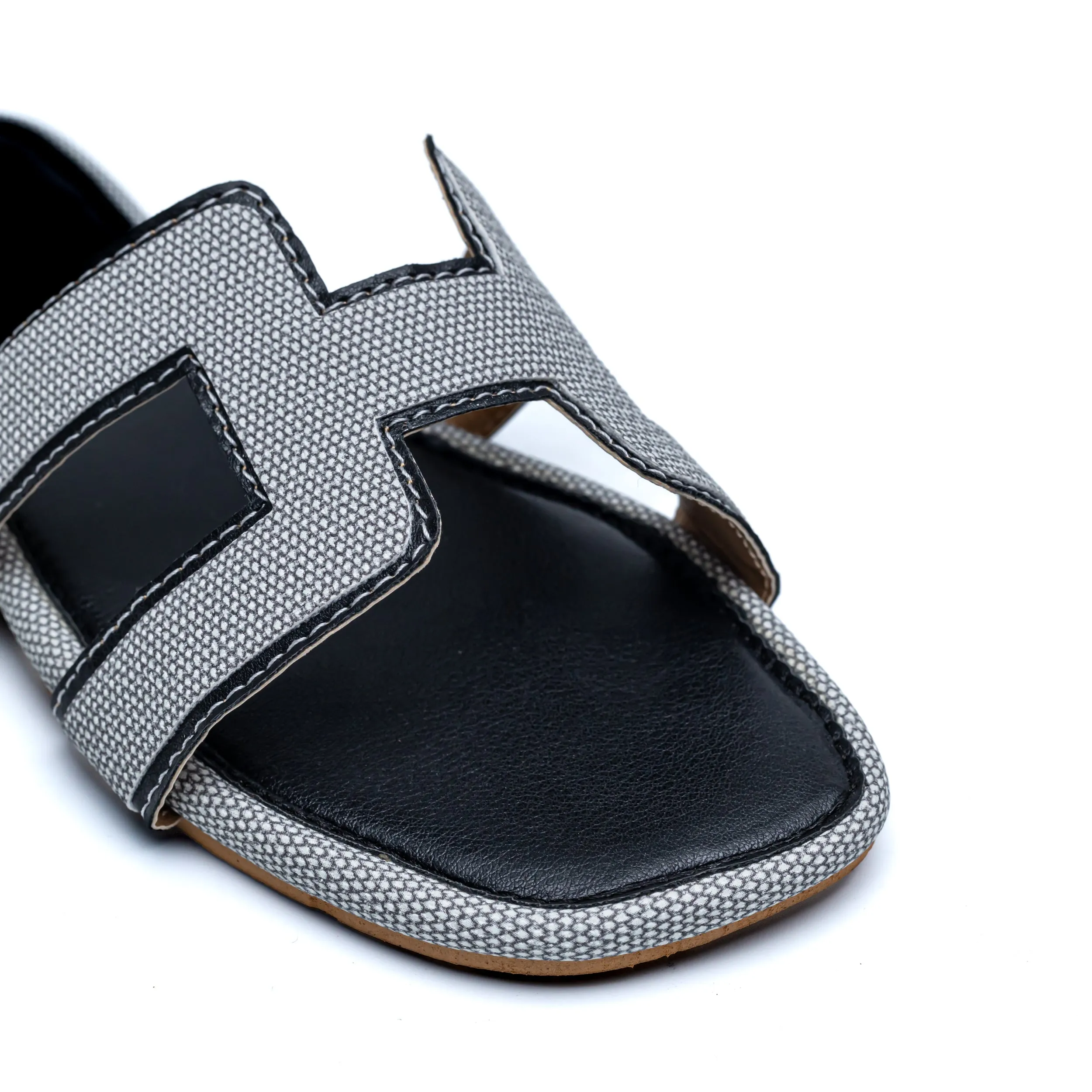 H Style Flats - Black/Grey