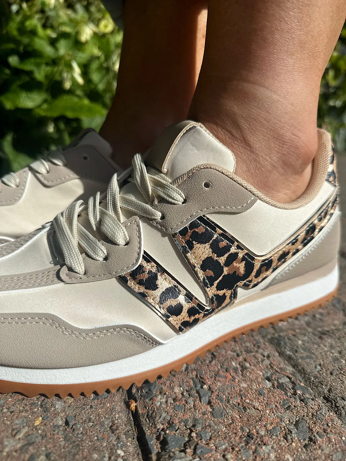 Stone Leopard Mia Trainer