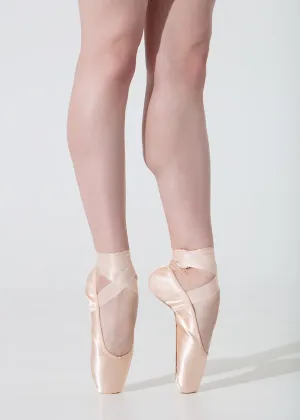 Triumph Pointe Shoes